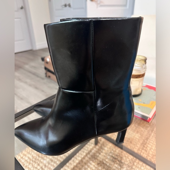 DV by Dolce Vita : Gradie Kitten Heel Boot - Picture 6 of 6